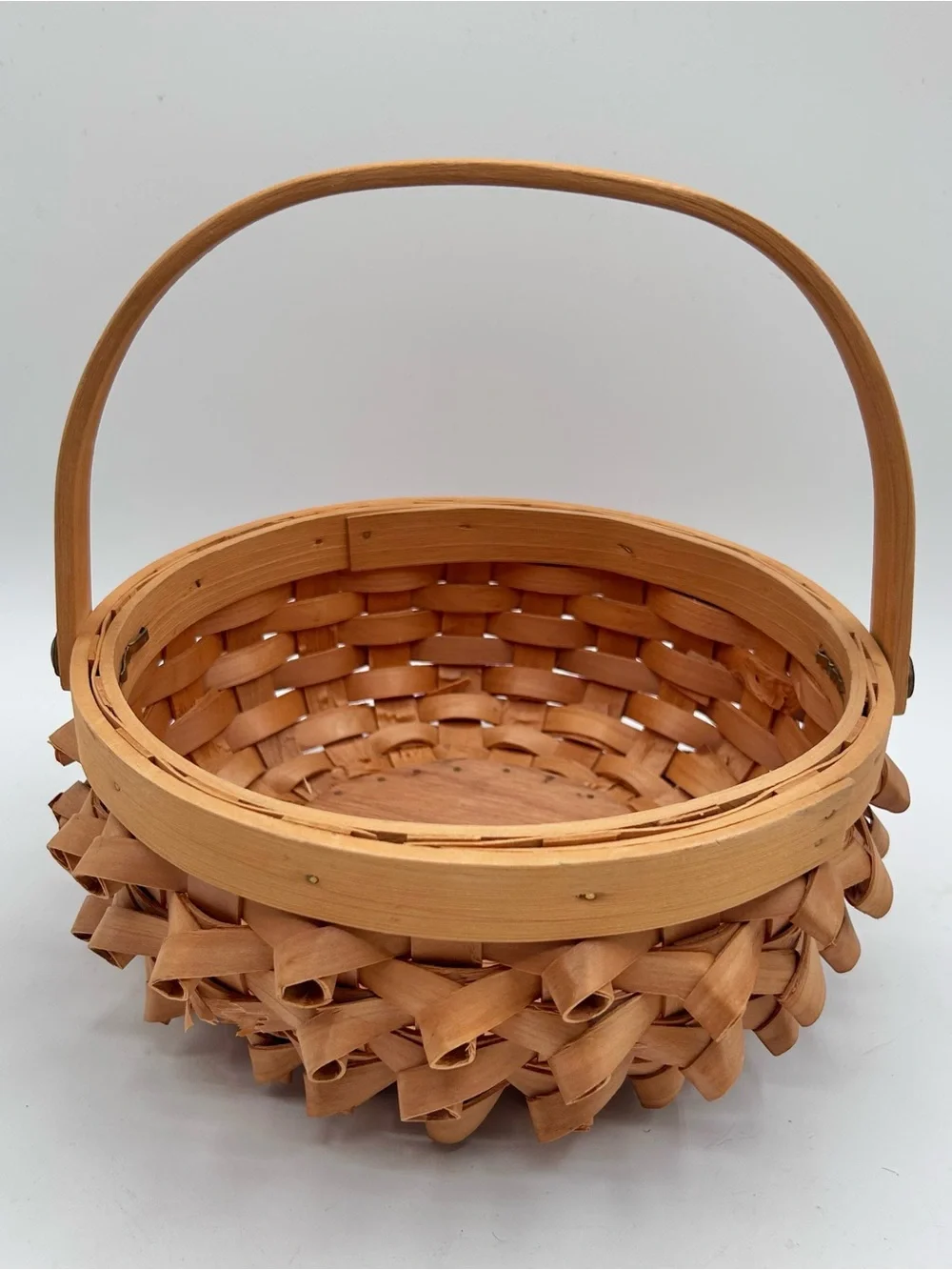 Vintage Porcupine Curl Woven Tree Trimming Basket Swinging Handle Farmhouse 8